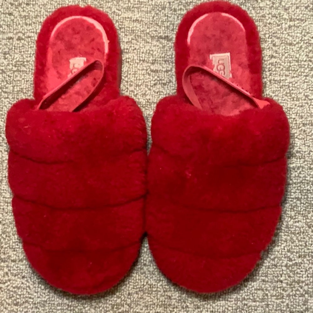 Uggs slippers